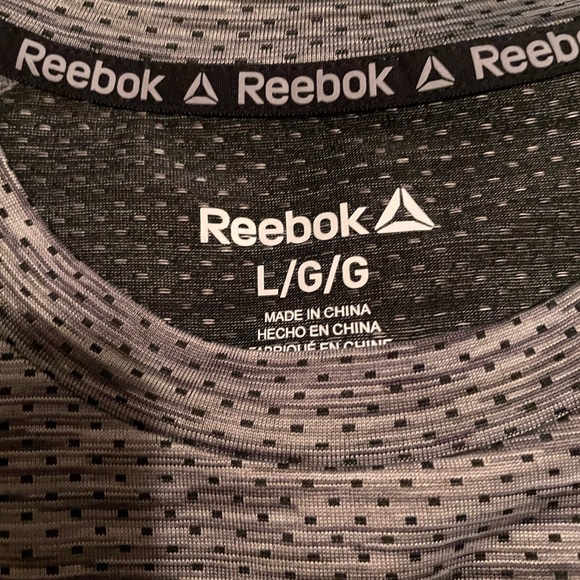 Reebok Athletic Shirt - Picture 3 of 3